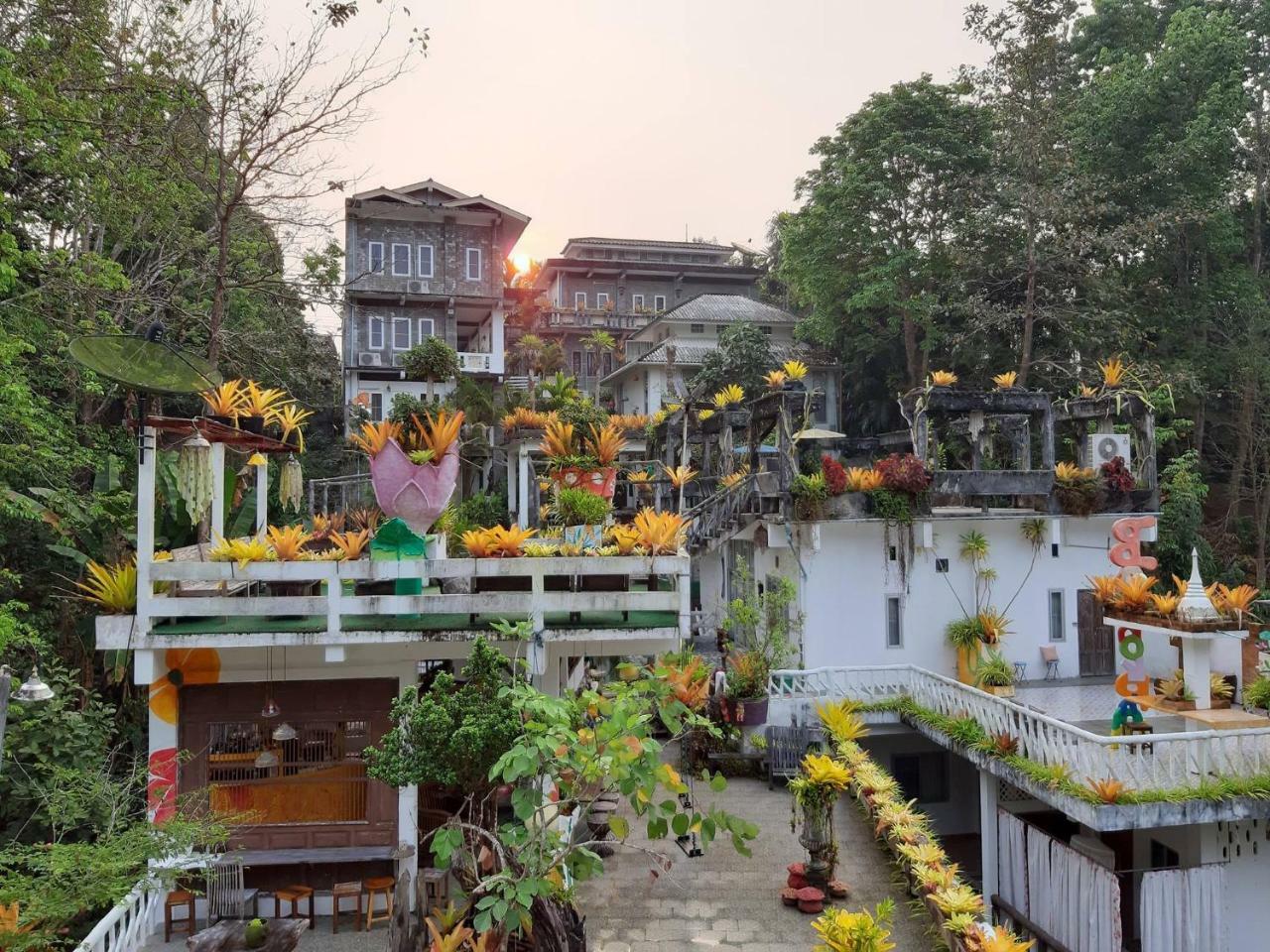Banthorphan Resort Sangkhla Buri Eksteriør bilde