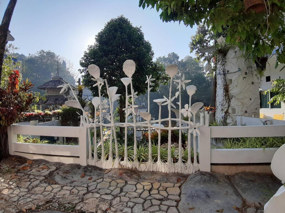 Banthorphan Resort Sangkhla Buri Eksteriør bilde